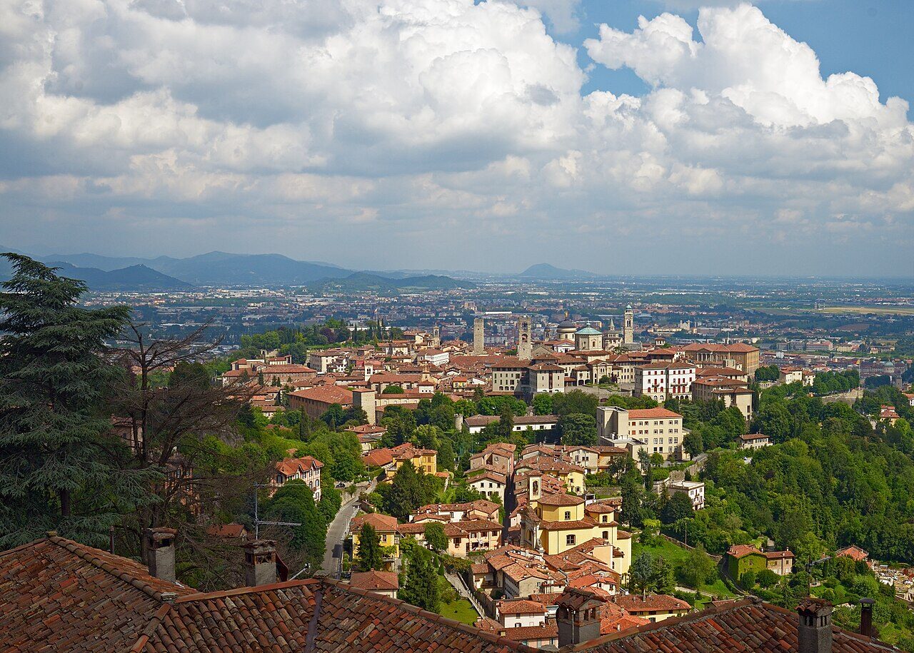 Vista di Città Alta, Bergamo, dall'alto